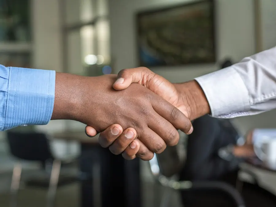 Conheça parceiros de contratação